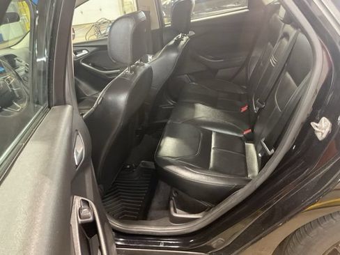 Used 2016 Ford Focus SE w/ Equipment Group 201A FWD image 13