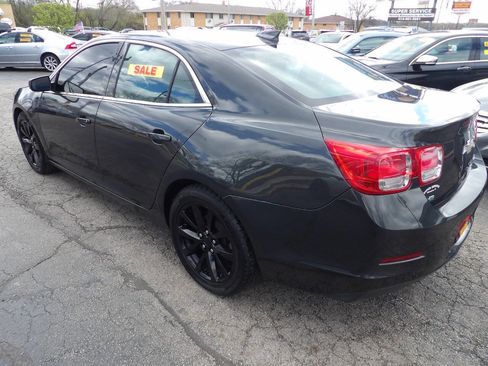 Used 2015 Chevrolet Malibu LT image 2