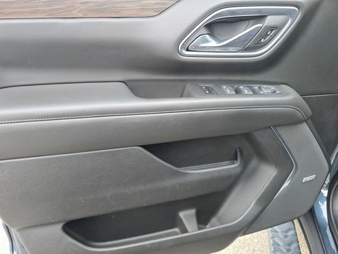 Used 2021 Chevrolet Tahoe Z71 w/ Luxury Package image 10