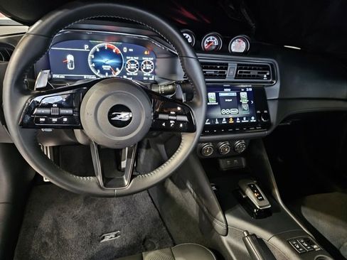 Used 2024 Nissan Z Performance w/ Floor Mat Package image 28