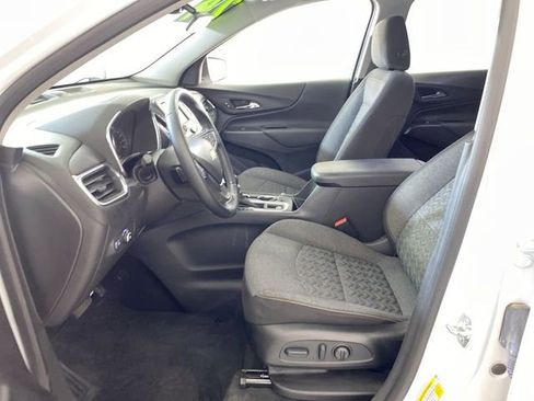 Used 2024 Chevrolet Equinox LT image 24