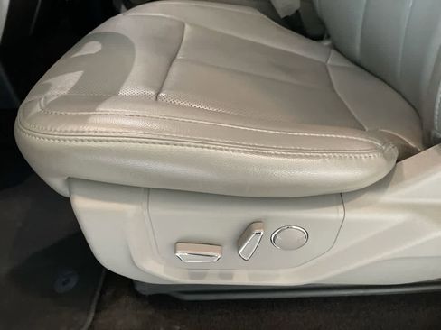 Used 2018 Ford F150 Lariat image 12