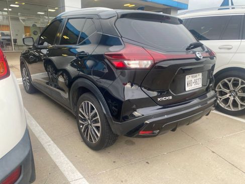 Used 2021 Nissan Kicks SV FWD image 4