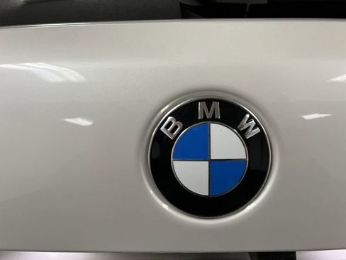 Used 2025 BMW X5 xDrive40i w/ Premium Package AWD/4WD image 32