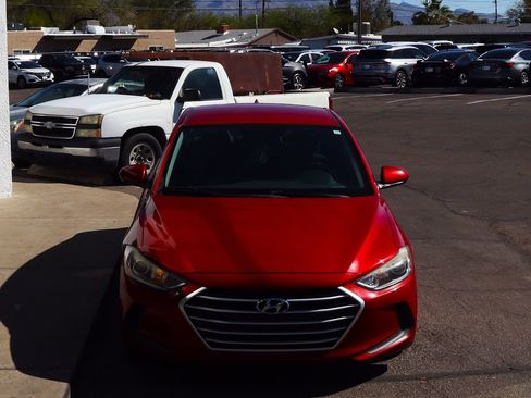Used 2017 Hyundai Elantra SE image 15