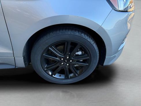 Certified 2022 Ford Edge ST-Line AWD/4WD image 31