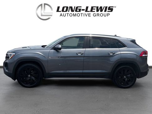 Certified 2025 Volkswagen Atlas Cross Sport SE FWD image 2