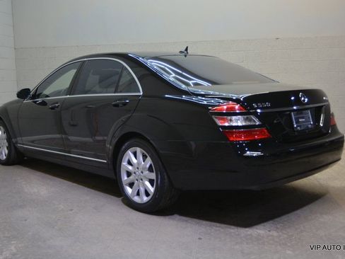 Used 2007 Mercedes-Benz S 550 4MATIC image 3
