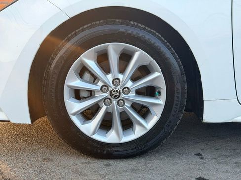 Used 2022 Toyota Corolla XLE image 28