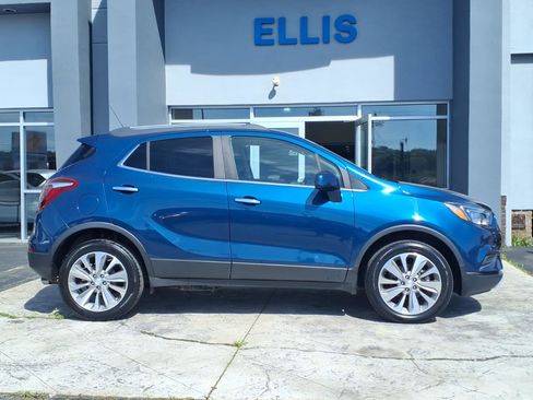 Used 2020 Buick Encore Preferred w/ Safety Package AWD/4WD image 2