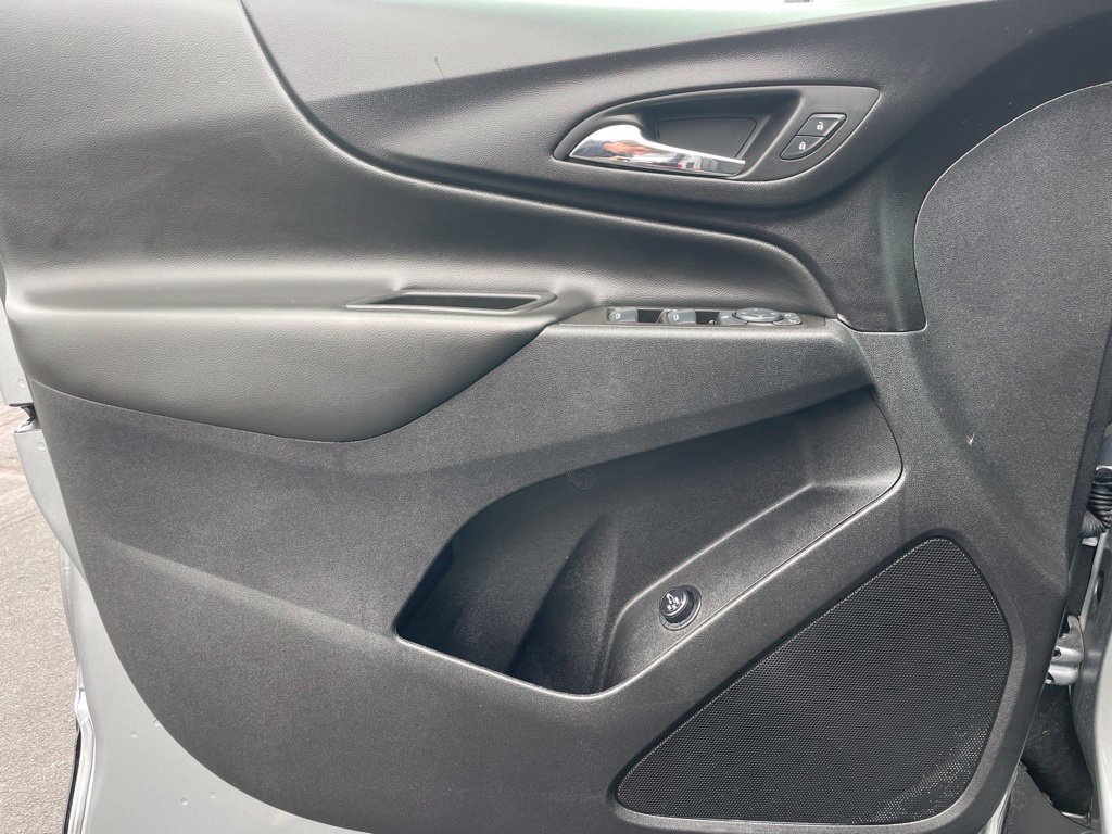 Used 2024 Chevrolet Equinox LT AWD/4WD image 16