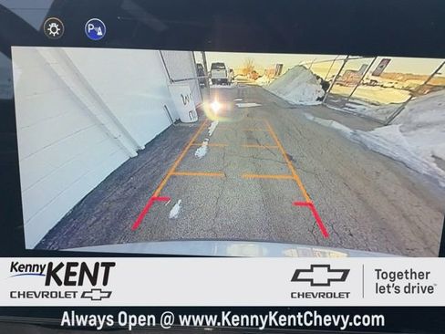 Used 2025 Chevrolet Equinox LT image 6