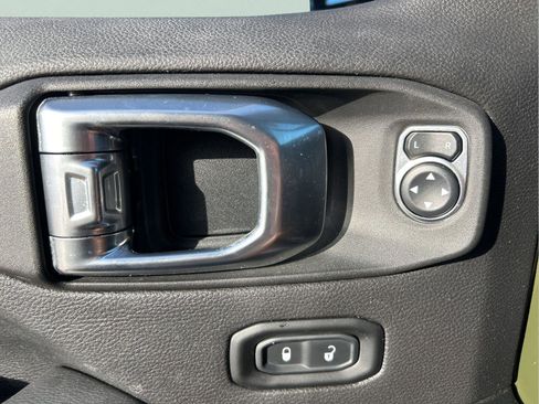 Certified 2021 Jeep Wrangler Unlimited Sahara image 24