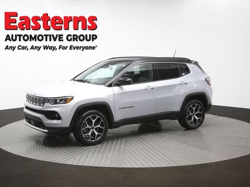 Used 2025 Jeep Compass Limited AWD/4WD image 57