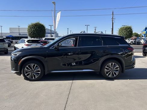 Certified 2026 INFINITI QX60 Luxe w/ Cargo Package FWD image 3