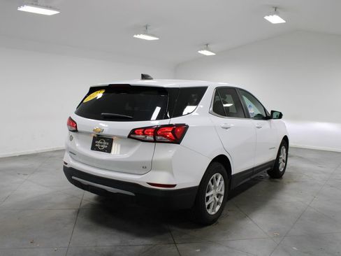 Used 2023 Chevrolet Equinox LT image 9
