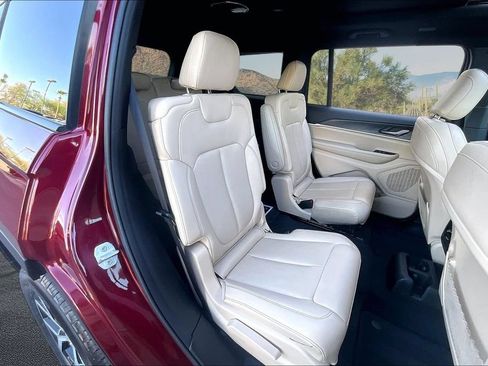 Used 2025 Jeep Grand Cherokee L Limited RWD image 27