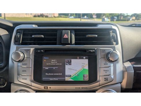 Used 2017 Toyota 4Runner Limited image 24