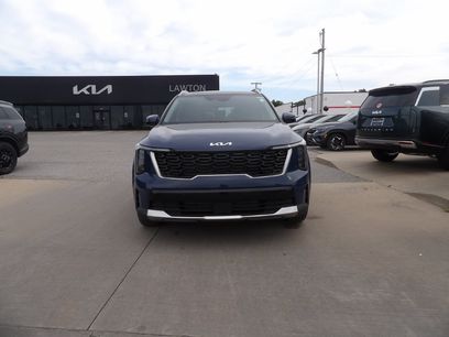 New 2026 Kia Sorento S w/ S Panoramic Sunroof Package