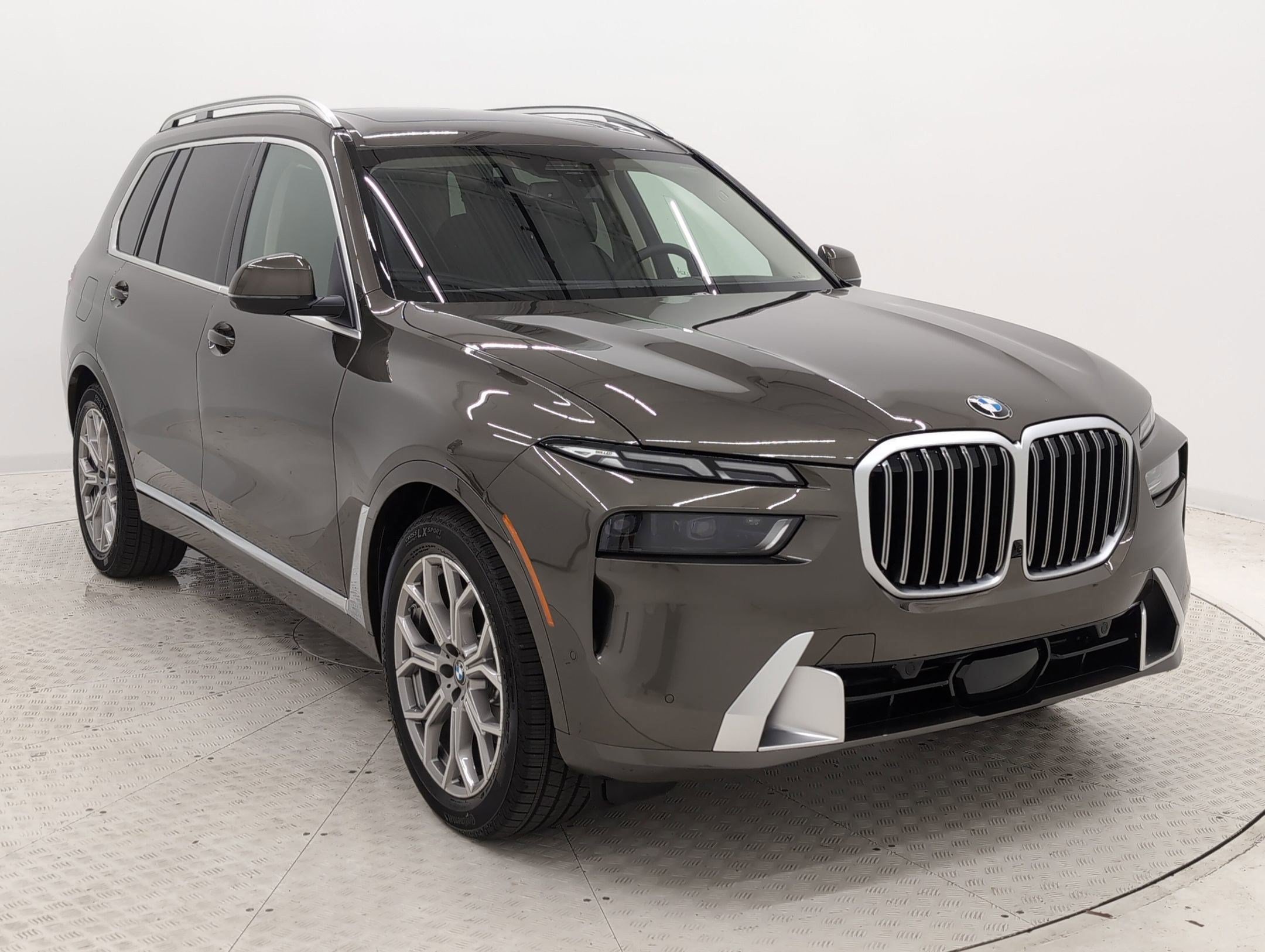 Used 2026 BMW X7 xDrive40i AWD/4WD image 19