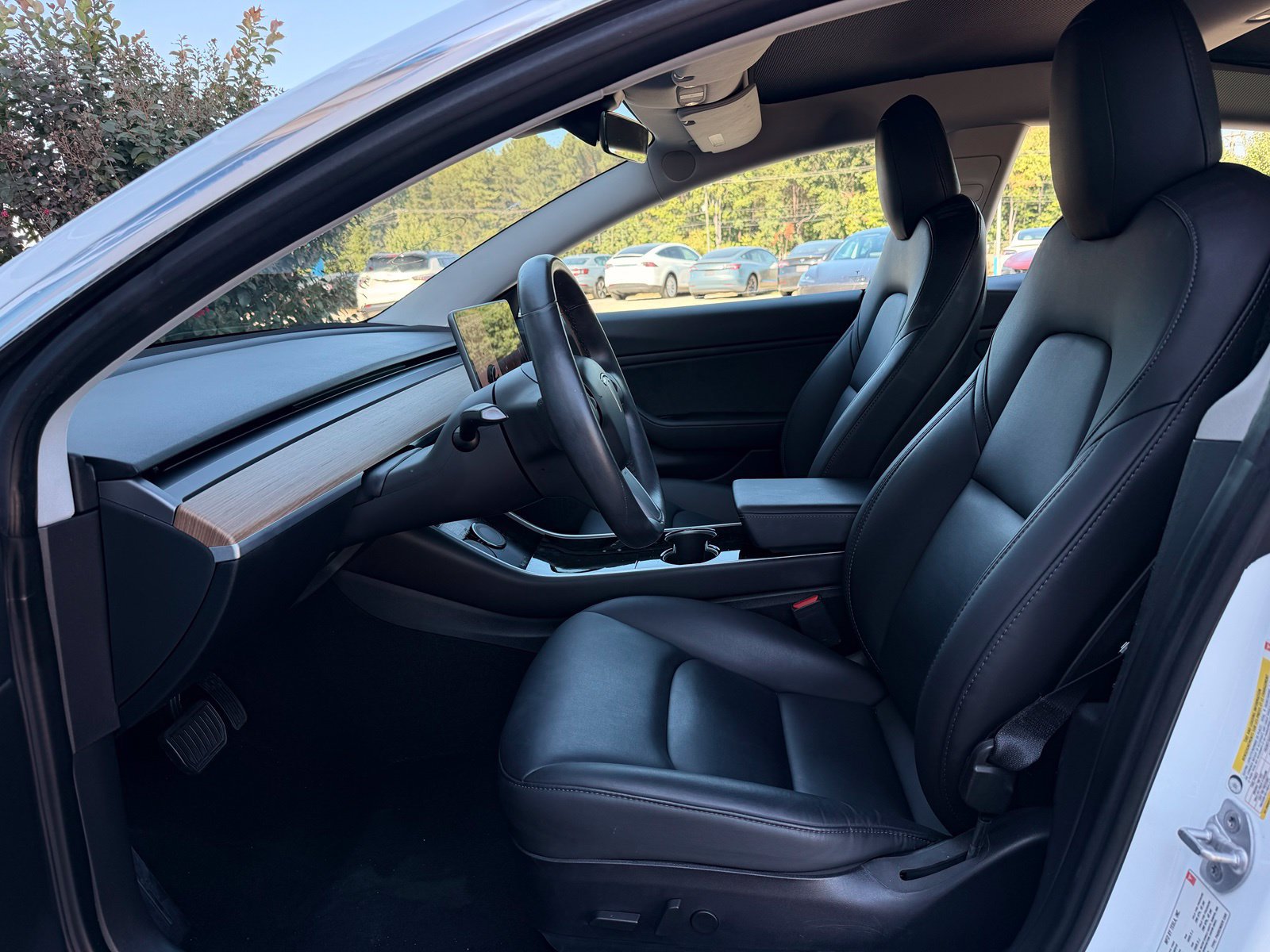 Used 2018 Tesla Model 3 Long Range AWD/4WD image 18