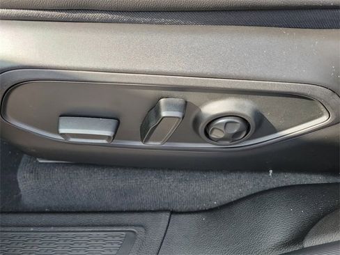 New 2025 Jeep Grand Cherokee Limited image 17