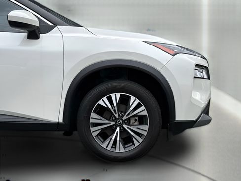 Used 2023 Nissan Rogue SV AWD/4WD image 12