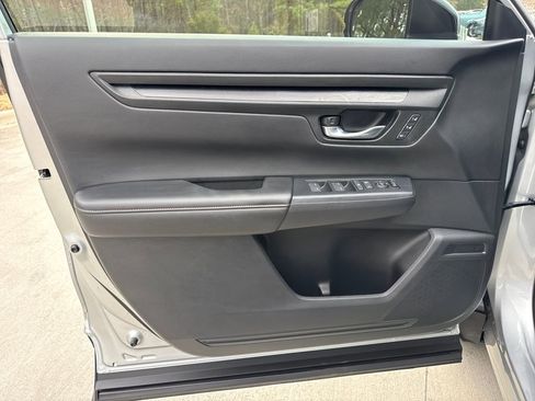 Used 2025 Honda CR-V Sport-L image 14