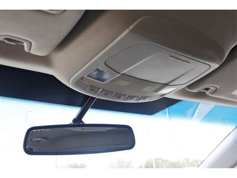 Used 2018 Ford Edge Titanium w/ Technology Package image 22