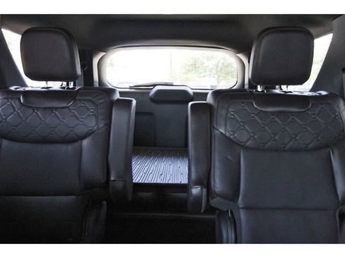 Used 2025 Ford Explorer Platinum w/ Ultimate Package AWD/4WD image 13
