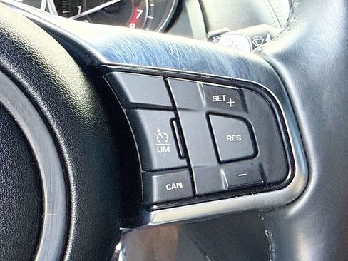 Used 2018 Jaguar F-TYPE R w/ Suedecloth Interior Package AWD/4WD image 32