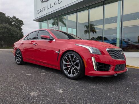 Used 2019 Cadillac CTS V w/ Luxury Package image 2