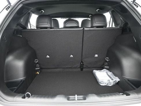 New 2026 Jeep Compass Latitude image 19