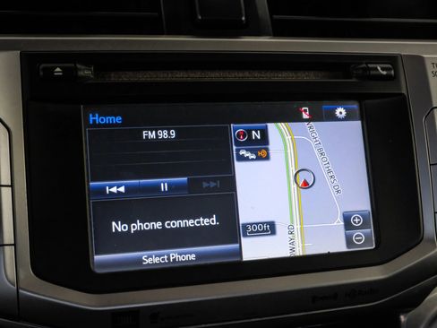 Used 2016 Toyota 4Runner Limited image 32