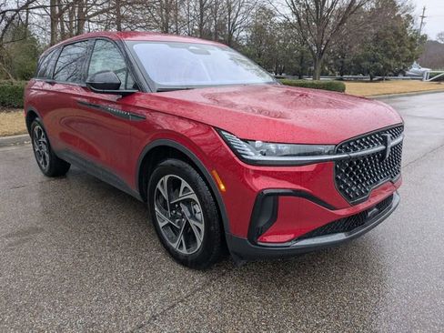 New 2025 Lincoln Nautilus Premier w/ Jet Appearance Package image 5