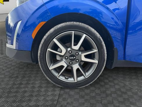 Used 2024 Kia Soul EX w/ Option Group 015 FWD image 19