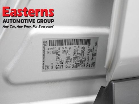 Used 2024 Nissan Rogue S FWD image 34