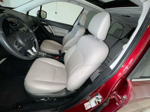 Used 2017 Subaru Forester 2.5i Limited AWD/4WD image 11