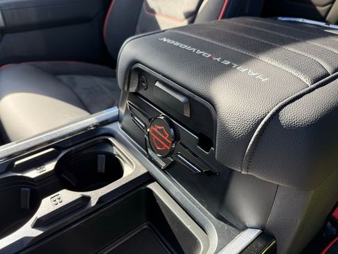 New 2025 Ford F250 Lariat w/ Lariat Ultimate Package image 27