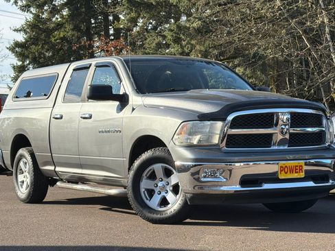 Used 2012 RAM 1500 Classic SLT image 2