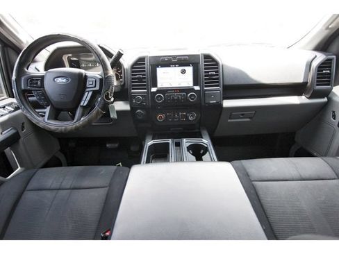 Used 2017 Ford F150 XL w/ Equipment Group 101A Mid AWD/4WD image 9