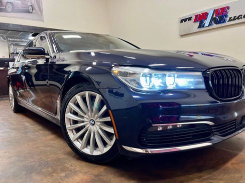 Used 2018 BMW 740i image 51