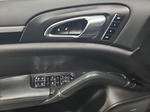 Used 2012 Porsche Cayenne image 10