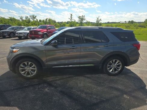 Used 2021 Ford Explorer Limited w/ Class III Trailer Tow Package AWD/4WD image 6