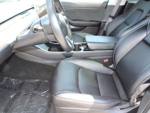 Used 2018 Tesla Model 3 Long Range RWD image 25