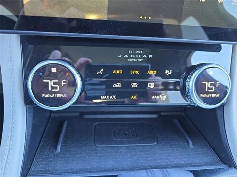 Certified 2025 Jaguar F-PACE R-Dynamic S image 22