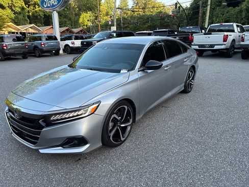 Used 2021 Honda Accord Sport image 5