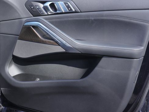 Used 2023 BMW X6 M50i w/ Executive Package image 19