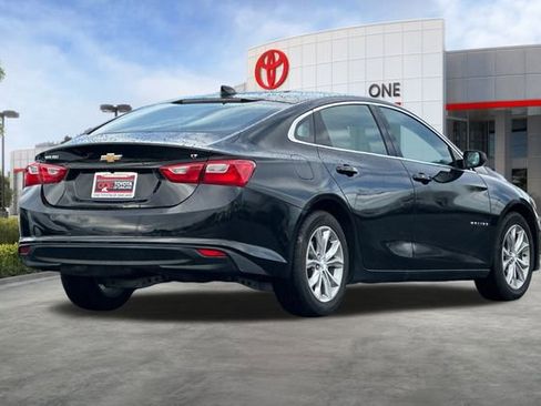 Used 2023 Chevrolet Malibu LT image 4