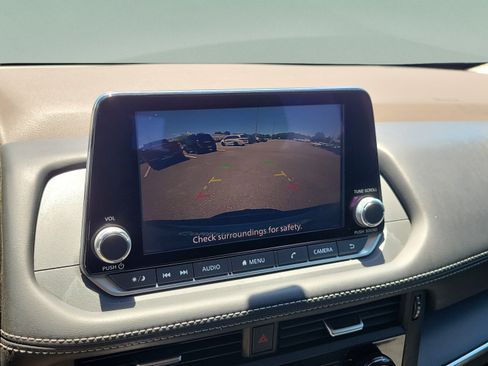 Used 2021 Nissan Rogue S FWD image 29